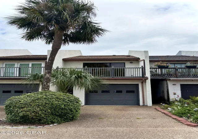 Townhouse for sale at 6437 Oakshore Dr, Panama City, FL 32404 | MLS# 796311