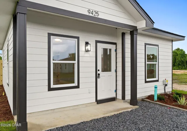 Photo 4 of Single family home for sale at 9425 Starfish Ave, Port Saint Joe, FL 32456 | MLS# 796338 | Listing updated on 2026-10-06