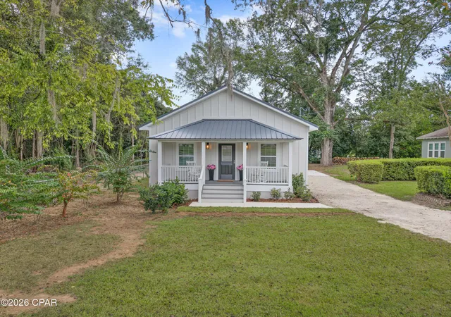 Photo 2 of Single family home for sale at 2996 Jefferson St, Marianna, FL 32446 | MLS# 796340 | Listing updated on 2026-10-08