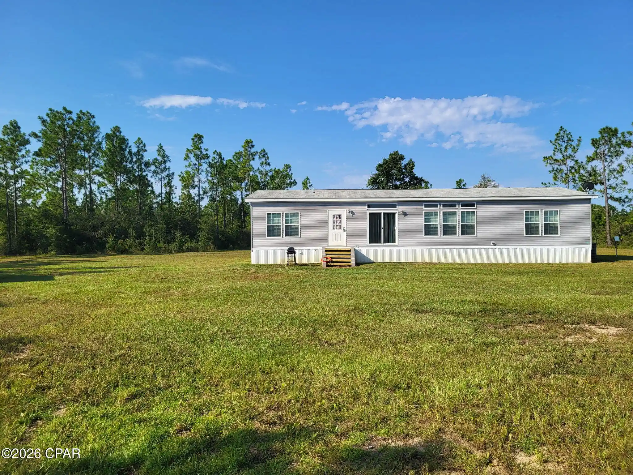 Manufactured home for sale at 498 Quail Holw Blvd, Chipley, FL 32428 | MLS# 796900
