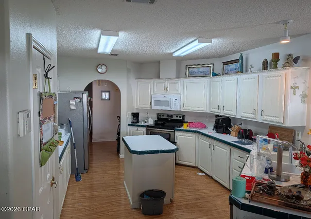 Photo 3 of Manufactured home for sale at 7326 S Lake Joanna Dr, Panama City, FL 32404 | MLS# 797154 | Listing updated on 2026-10-30