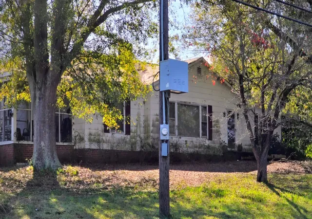 Photo 2 of Single family home for sale at 1812 N Limestone St, Gaffney, SC 29340 | MLS# SPN317243 | Listing updated on 2026-10-07