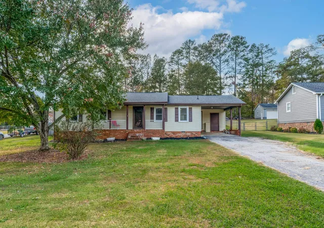 Photo 1 of Single family home for sale at 212 Whispering Pines Dr, Moore, SC 29369 | MLS# SPN318239 | Listing updated on 2025-10-29