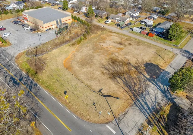 Homes for sale in Spartanburg, SC | 410 Spring St, Spartanburg, SC 29301 | MLS# SPN320445