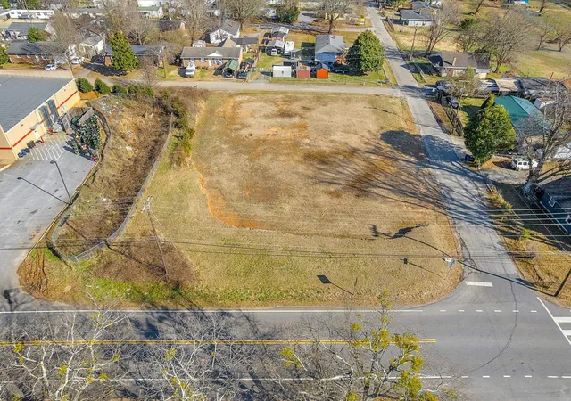 Homes for sale in Spartanburg, SC | 410 Spring St, Spartanburg, SC 29301 | MLS# SPN320445
