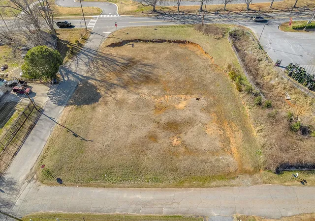 Homes for sale in Spartanburg, SC | 410 Spring St, Spartanburg, SC 29301 | MLS# SPN320445
