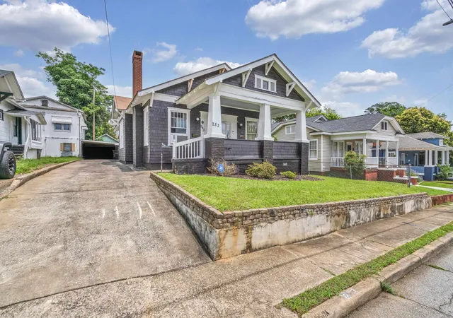 Photo 3 of Single family home for sale at 283 Hydrick St, Spartanburg, SC 29306 | MLS# SPN325310 | Listing updated on 2026-04-25