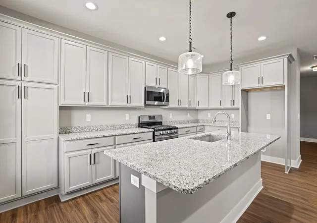 Photo 4 of Townhouse for sale at 1008 Zinfandel Way, Duncan, SC 29334 | MLS# SPN327869 | Listing updated on 2026-10-21