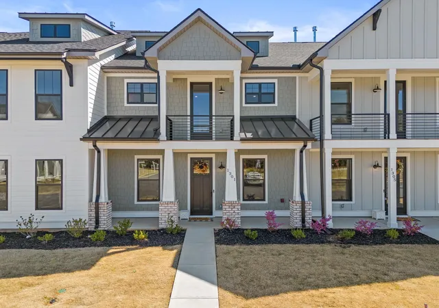 Townhouse for sale at 1301 S Pinot Road, Duncan, SC 29334 | MLS# SPN327870