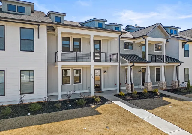 Photo 2 of Townhouse for sale at 1321 S Pinot Rd, Duncan, SC 29334 | MLS# SPN327871 | Listing updated on 2026-09-13