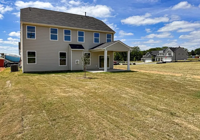 Photo 2 of Single family home for sale at 1813 Betsy Ross Dr, Moore, SC 29369 | MLS# SPN328322 | Listing updated on 2026-09-13