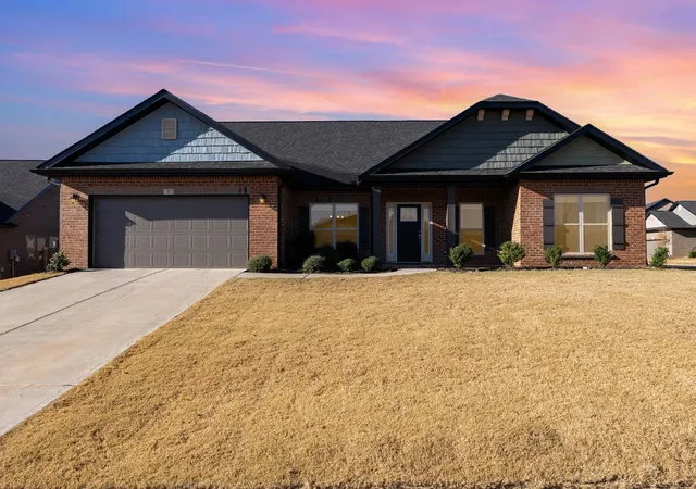 Homes for sale in Greenville, SC | 2 Moonlight Ln, Greenville, SC 29605 | MLS# SPN330970
