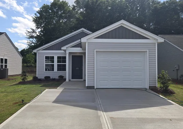 Photo 1 of Sale Pending at 135 Cloverfield Ln, Spartanburg, SC | MLS# SPN332395 | Listing updated on 2026-10-01