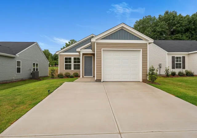 Sale Pending at 127 Cloverfield Ln, Spartanburg, SC 29307 | MLS# SPN332402 | Listing updated on 2026-08-24