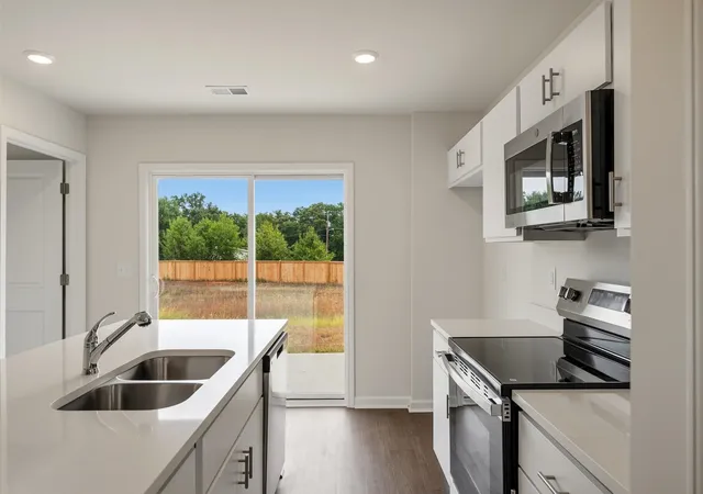 Photo 5 of Single family home for sale at 138 Cloverfield Ln, Spartanburg, SC 29307 | MLS# SPN332412 | Listing updated on 2026-08-31