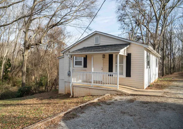 Photo 2 of Single family home for sale at 171 Brown St, Cowpens, SC 29330 | MLS# SPN332837 | Listing updated on 2026-09-21