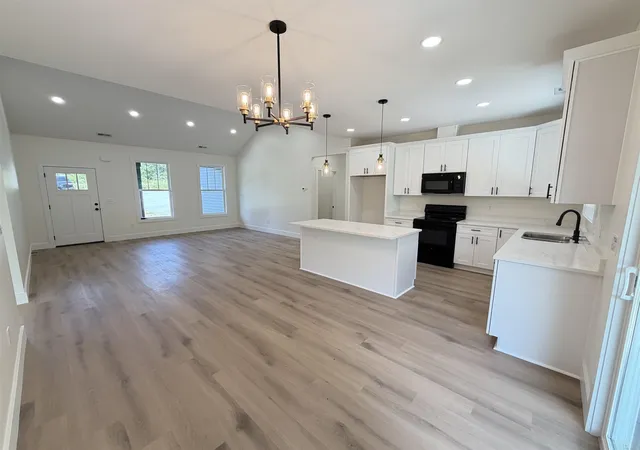 Photo 4 of Single family home for sale at 169 Susans Rd, Gaffney, SC 29341 | MLS# SPN332890 | Listing updated on 2026-08-29