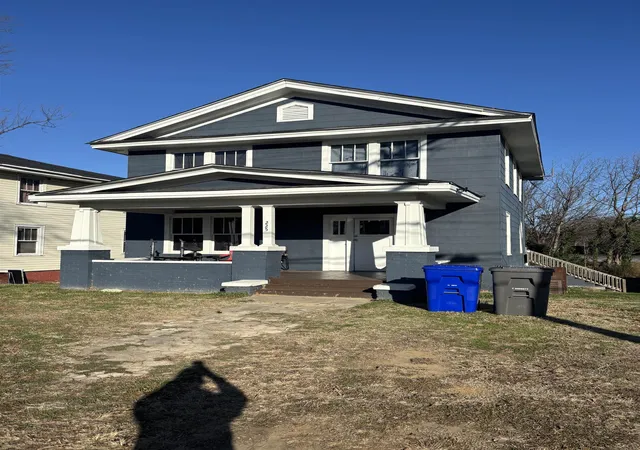 Photo 2 of Single family home for sale at 225 Oakland Ave, Spartanburg, SC 29302 | MLS# SPN332989 | Listing updated on 2026-03-31