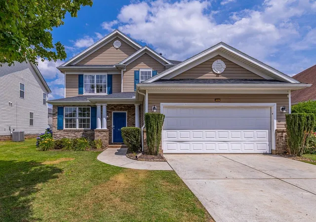 1st image of 811 South Edisto River Dr, Roebuck, SC 29376 | MLS# SPN333003