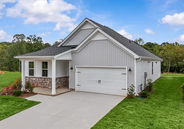 Single family home for sale at 1070 Tyger Branch Dr, Spartanburg, SC 29301 | MLS# SPN333108 | Listing updated on 2026-05-19