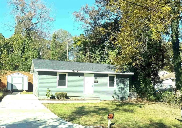 Photo 1 of Single family home for sale at 184 Home St, Spartanburg, SC 29306 | MLS# SPN333110 | Listing updated on 2026-09-07