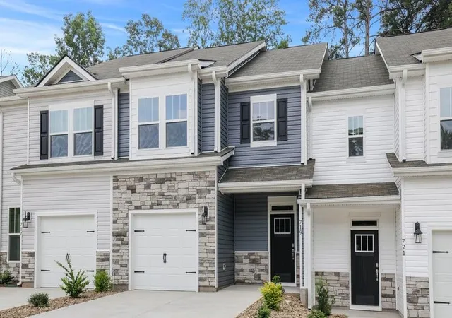 Photo 2 of Townhouse for sale at 719 Lesbury Ln, Spartanburg, SC 29301 | MLS# SPN333166 | Listing updated on 2026-09-26