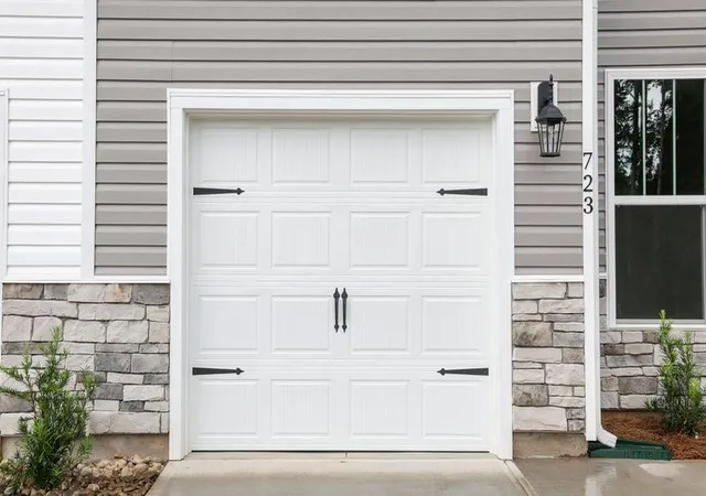 Photo 3 of Sale Pending at 723 Lesbury Ln, Spartanburg, SC 29301 | MLS# SPN333172 | Listing updated on 2026-10-17