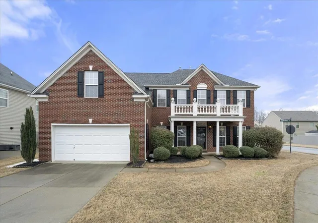 Photo 1 of Single family home for sale at 200 Stonebury Dr, Simpsonville, SC | MLS# SPN333390 | Listing updated on 2026-08-19