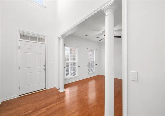 Photo 3 of Single family home for sale at 200 Stonebury Dr, Simpsonville, SC | MLS# SPN333390 | Listing updated on 2026-08-19