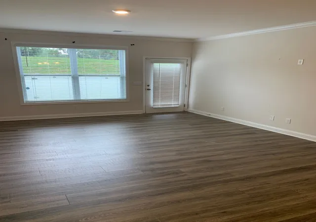 Photo 3 of Sale Pending at 423 Ingram Trl, Spartanburg, SC 29306 | MLS# SPN333493 | Listing updated on 2026-09-13