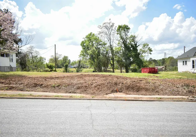 3rd image of 290 Oakland Ave, Spartanburg, SC 29302 | MLS# SPN333522