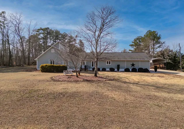 Photo 1 of Single family home for sale at 260 Heritage Hills Dr, Spartanburg, SC 29307 | MLS# SPN333788 | Listing updated on 2026-10-15