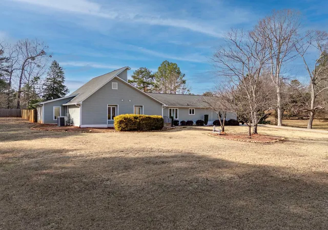 Photo 3 of Single family home for sale at 260 Heritage Hills Dr, Spartanburg, SC 29307 | MLS# SPN333788 | Listing updated on 2026-10-15