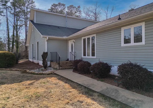 Photo 4 of Single family home for sale at 260 Heritage Hills Dr, Spartanburg, SC 29307 | MLS# SPN333788 | Listing updated on 2026-10-15