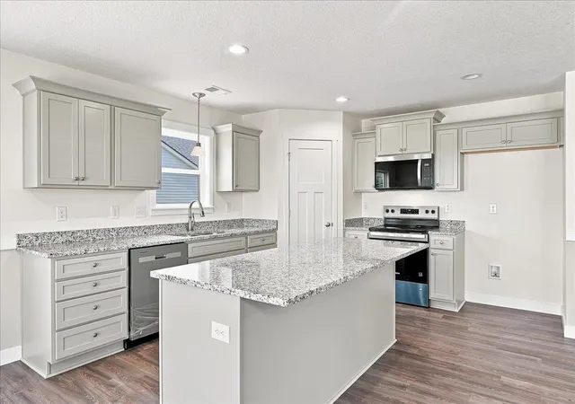 Photo 3 of Single family home for sale at 696 Davis Ln, Spartanburg, SC 29303 | MLS# SPN333831 | Listing updated on 2026-09-02