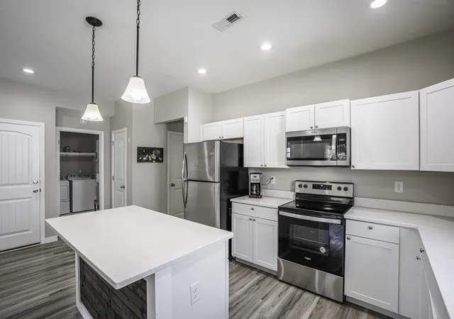 Photo 3 of Single family home for sale at 7 Lawrence St, Inman, SC 29349 | MLS# SPN334034 | Listing updated on 2026-08-10