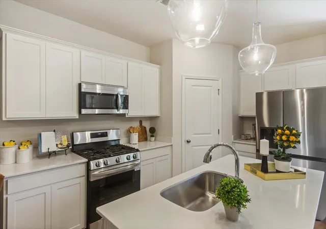 Photo 4 of Townhouse for sale at 2038 Hillman Way, Roebuck, SC 29376 | MLS# SPN334395 | Listing updated on 2026-08-27