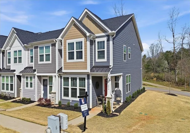 Photo 4 of Townhouse for sale at 299 Dalmation Dr, Spartanburg, SC 29307 | MLS# SPN334533 | Listing updated on 2026-03-14