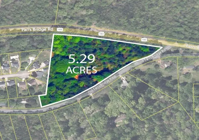 1st image of 184 Old Farrs Bridge Rd, Greenville, SC 29611 | MLS# SPN334573