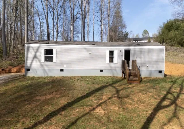 Homes for sale in Travelers Rest, SC | 215 Jordan Dr, Travelers Rest, SC 29690 | MLS# SPN334768