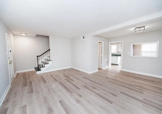 Photo 3 of Condo for sale at 1466 B Dover Rd, Spartanburg, SC 29301 | MLS# SPN334971 | Listing updated on 2026-09-19