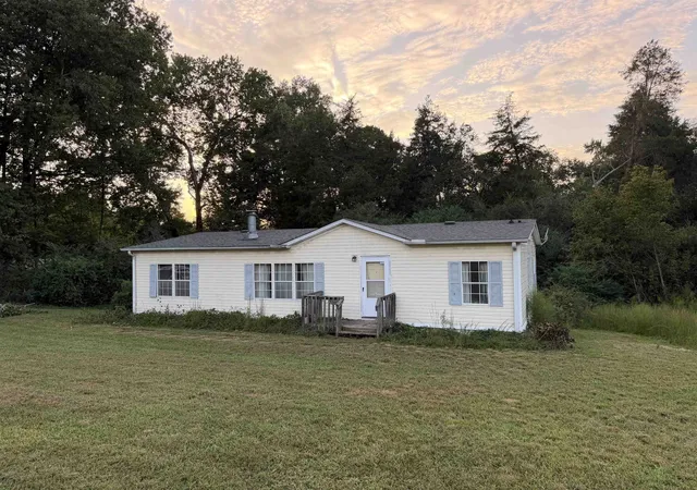 Photo 2 of Sale Pending at 700 Christopher Rd, Campobello, SC 29322 | MLS# SPN334982 | Listing updated on 2026-09-24