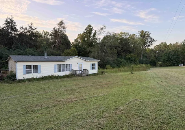 Photo 4 of Sale Pending at 700 Christopher Rd, Campobello, SC 29322 | MLS# SPN334982 | Listing updated on 2026-09-24