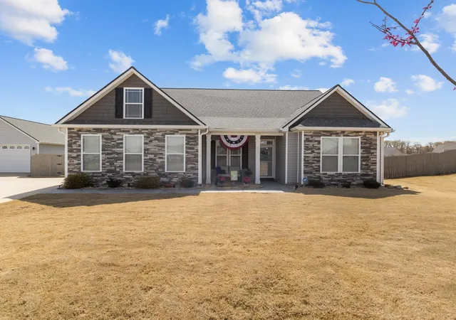 Photo 2 of Single family home for sale at 464 Kimbrell Oaks Dr, Boiling Springs, SC 29316 | MLS# SPN335075 | Listing updated on 2026-06-16