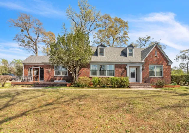 Homes for sale in Spartanburg, SC | 161 E Victoria Rd, Spartanburg, SC 29301 | MLS# SPN335083