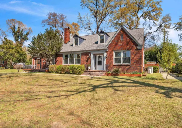 Homes for sale in Spartanburg, SC | 161 E Victoria Rd, Spartanburg, SC 29301 | MLS# SPN335083