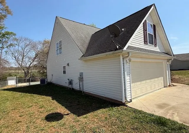 Photo 3 of Single family home for sale at 238 Waxberry Ct, Boiling Springs, SC 29316 | MLS# SPN335174 | Listing updated on 2026-09-24