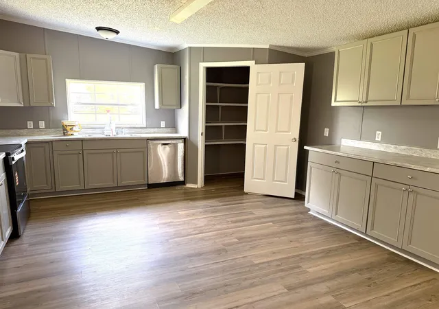Photo 3 of Manufactured home for sale at 146 Tory Trl, Cowpens, SC 29330 | MLS# SPN335223 | Listing updated on 2026-09-19