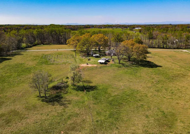 Photo 4 of Single family home for sale at 418 N Green River Rd, Gaffney, SC 29341 | MLS# SPN335265 | Listing updated on 2026-04-30