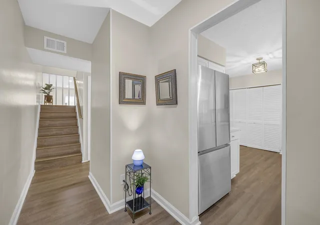 Listing Photo 4 - Condo for sale in building located at 51 Summercreek Dr, Spartanburg, SC 29307
